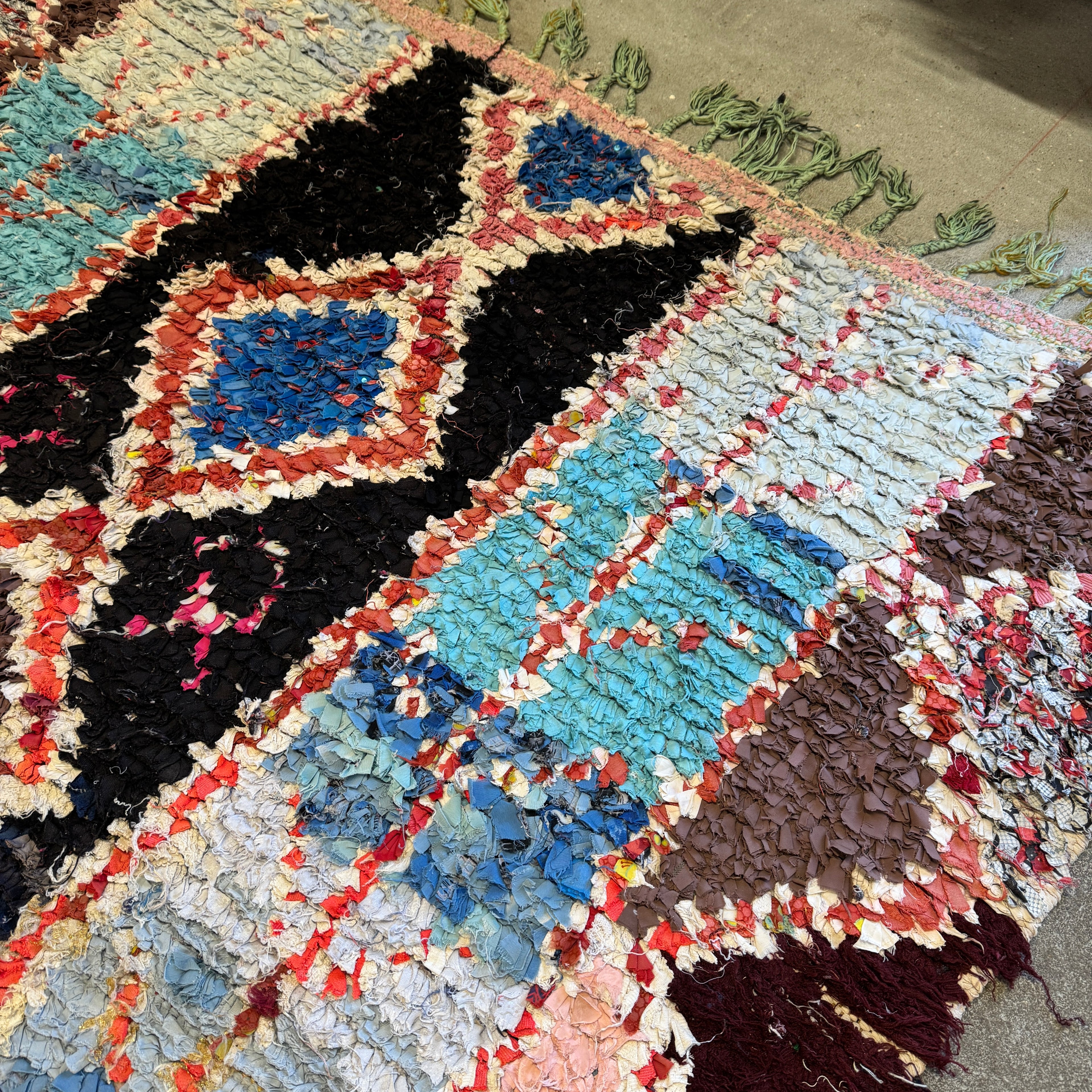 Marokkansk Boucherouite Tæppe (150x 256 cm)