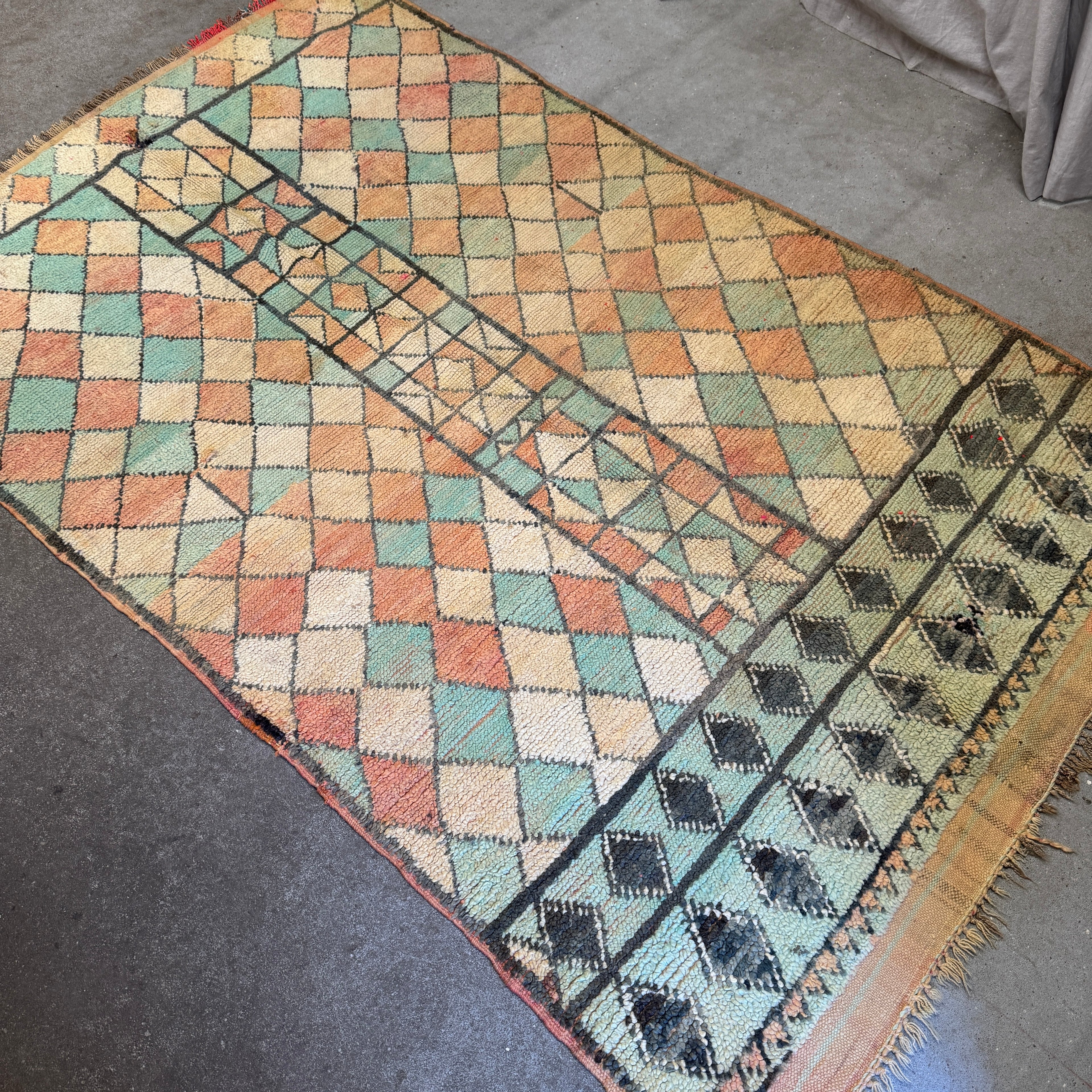 Marokkansk Boujaad Tæppe (133x 210 cm)