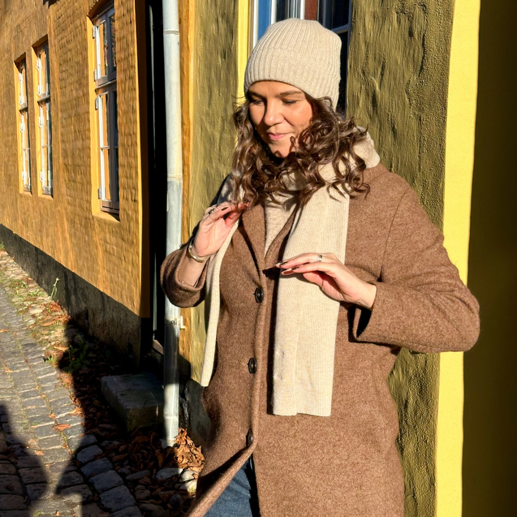 Cashmere Hue - Beige