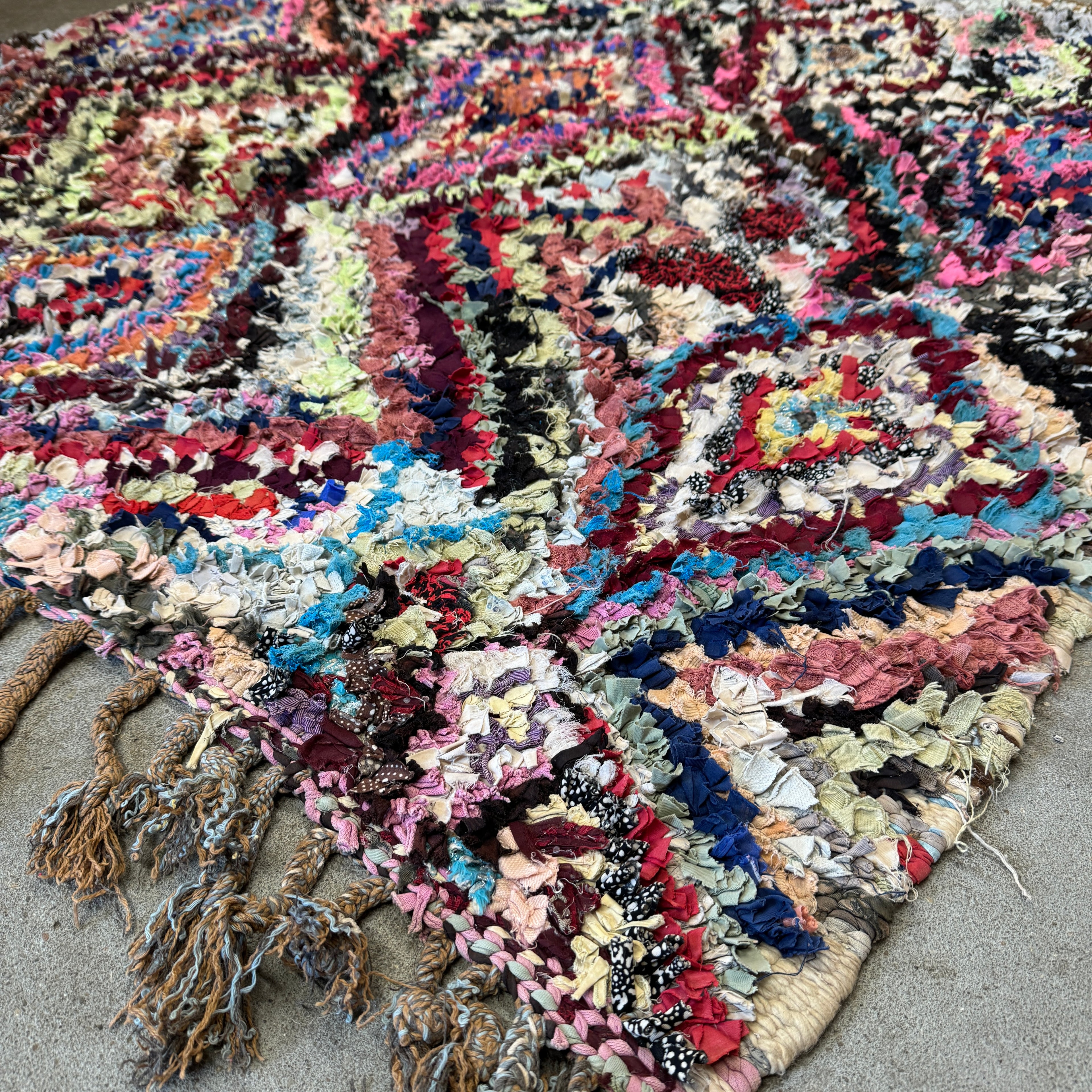Marokkansk Boucherouite Løber (136 x 152 cm)