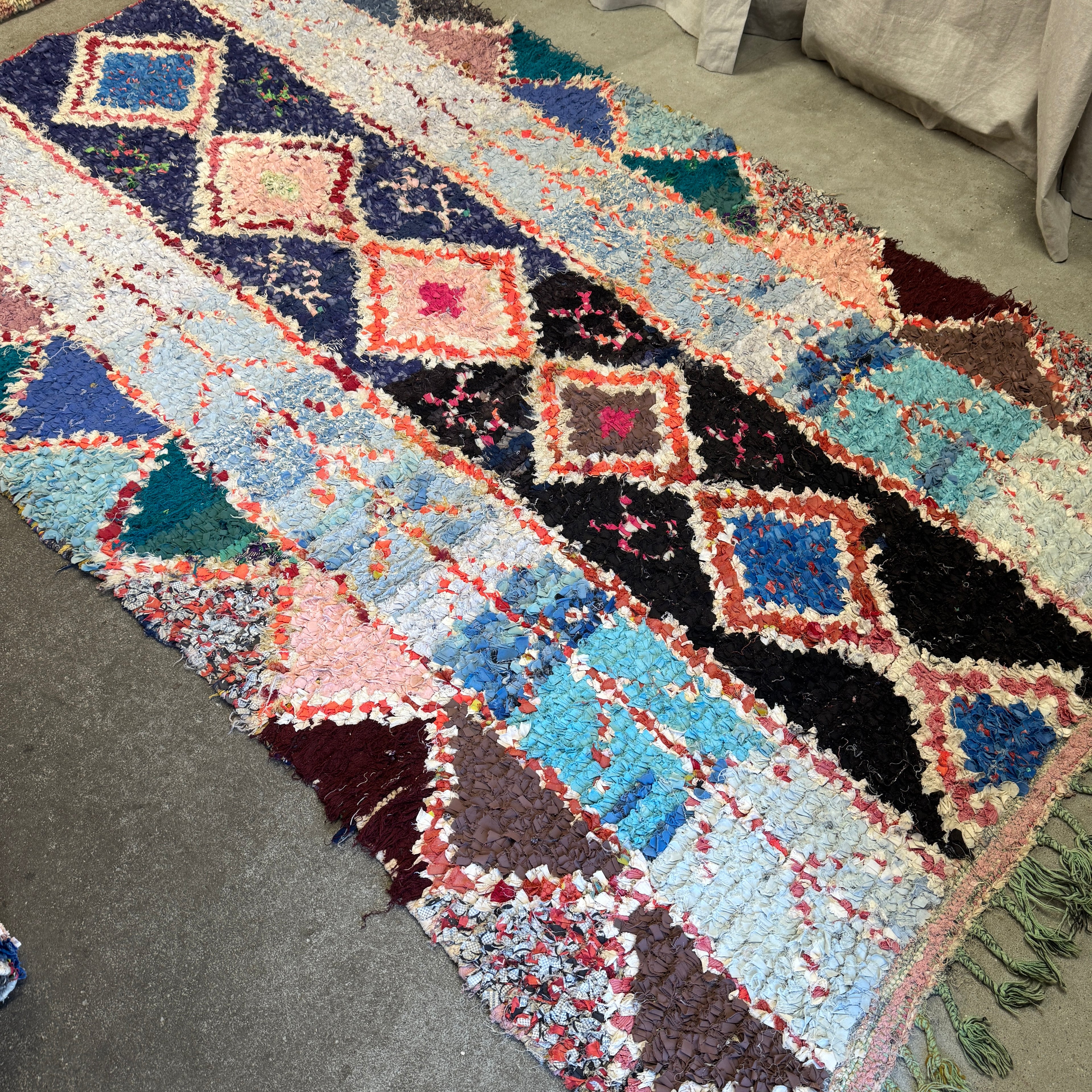 Marokkansk Boucherouite Tæppe (150x 256 cm)